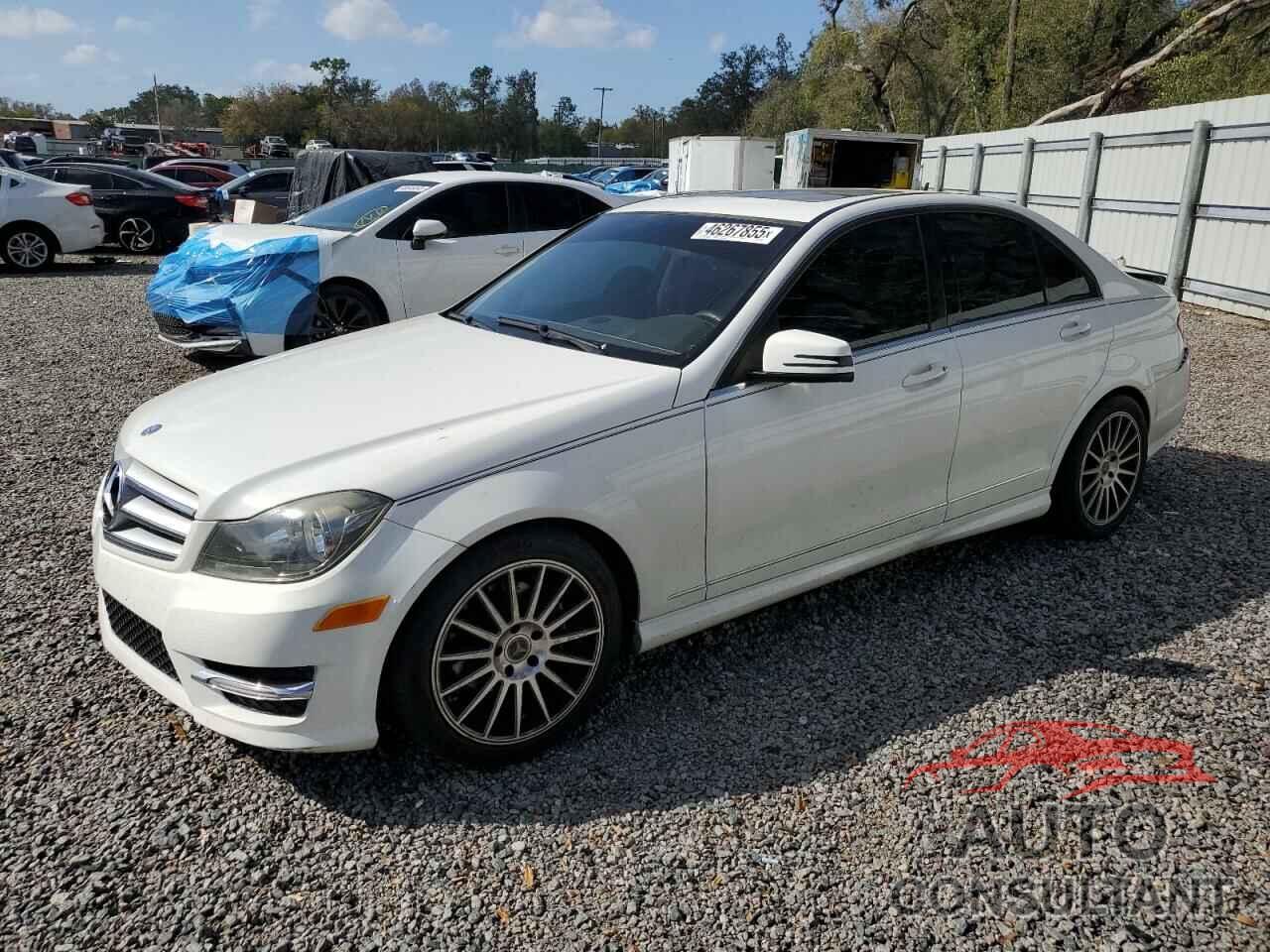MERCEDES-BENZ C-CLASS 2013 - WDDGF4HB0DA789525
