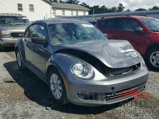 VOLKSWAGEN BEETLE 2016 - 3VWF17AT4GM605796