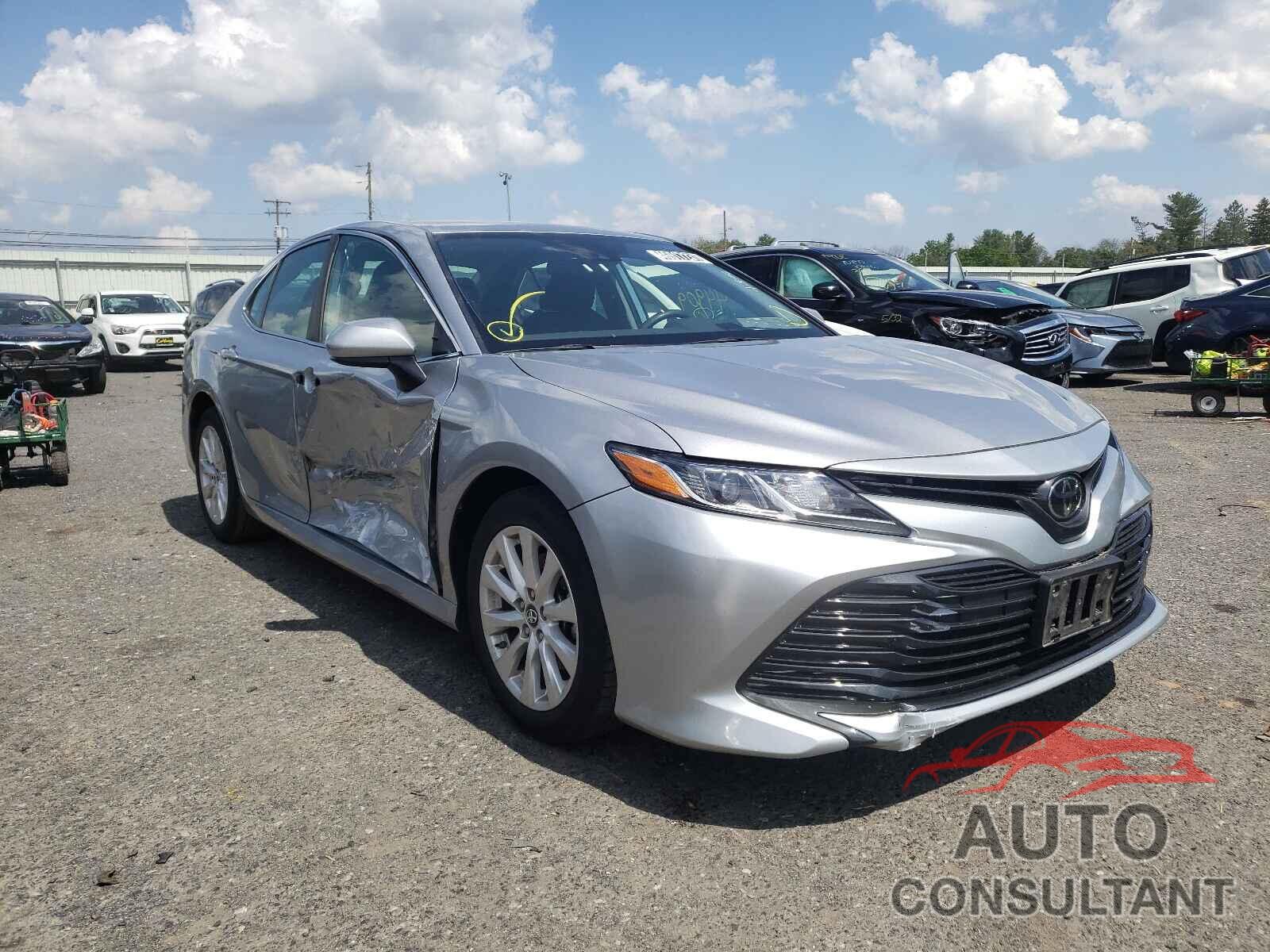 TOYOTA CAMRY 2019 - 4T1B11HK1KU240666