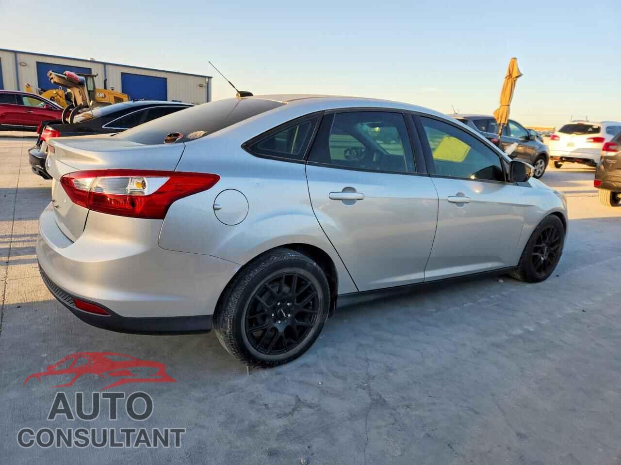 FORD FOCUS 2014 - 1FADP3F2XEL109441