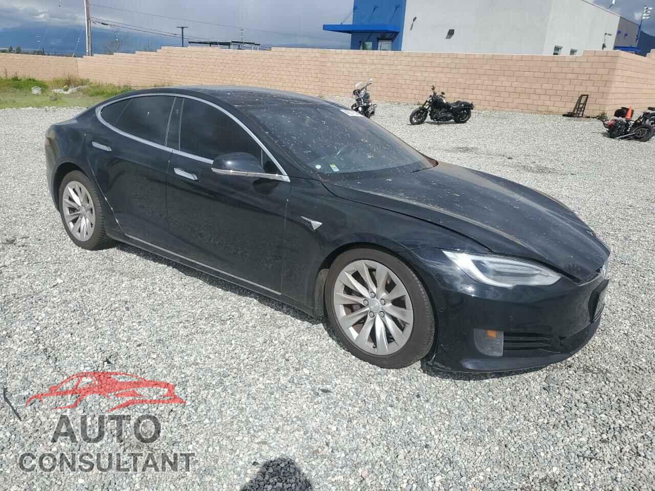 TESLA MODEL S 2017 - 5YJSA1E11HF208933