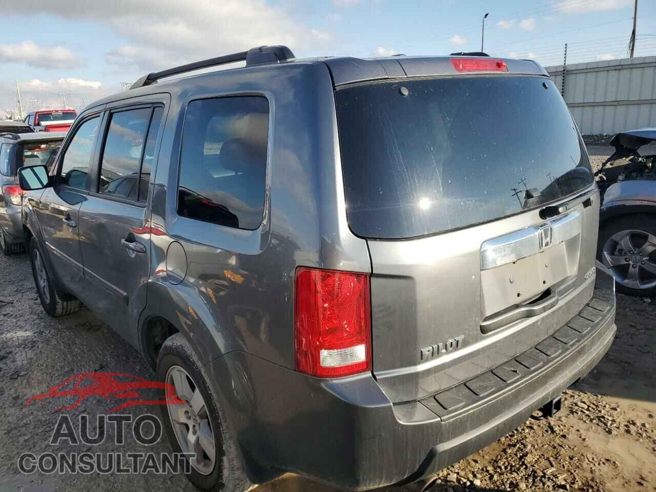 HONDA PILOT 2011 - 5FNYF4H51BB009013