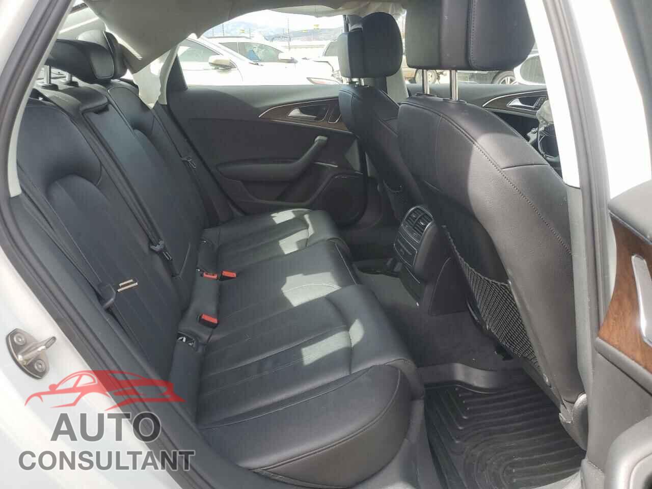 AUDI A6 2016 - WAUGFAFC3GN013307