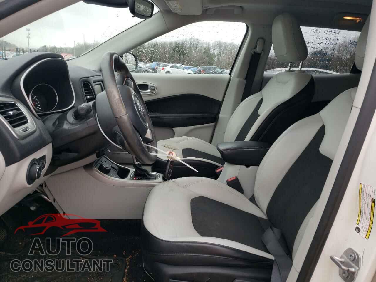 JEEP COMPASS 2017 - 3C4NJDBB5HT651020