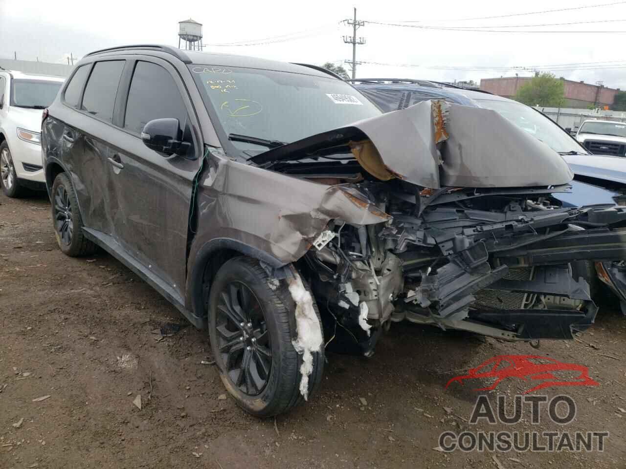 MITSUBISHI OUTLANDER 2018 - JA4AZ3A33JZ063718