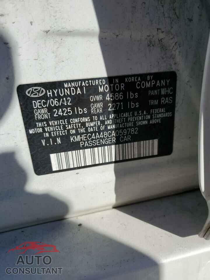 HYUNDAI SONATA 2012 - KMHEC4A48CA059782