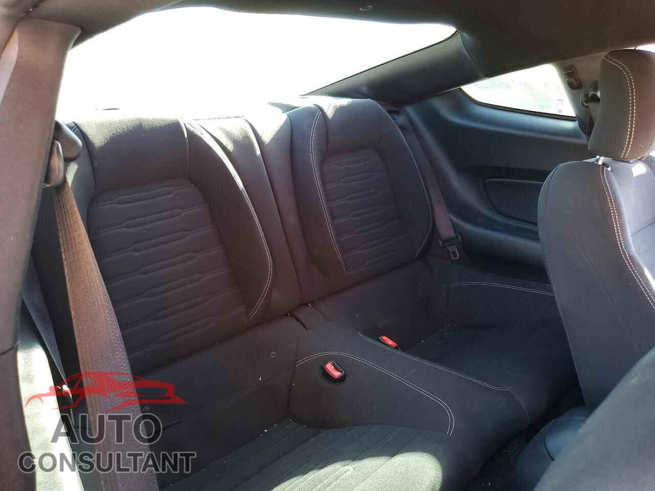 FORD MUSTANG 2015 - 1FA6P8TH7F5408762