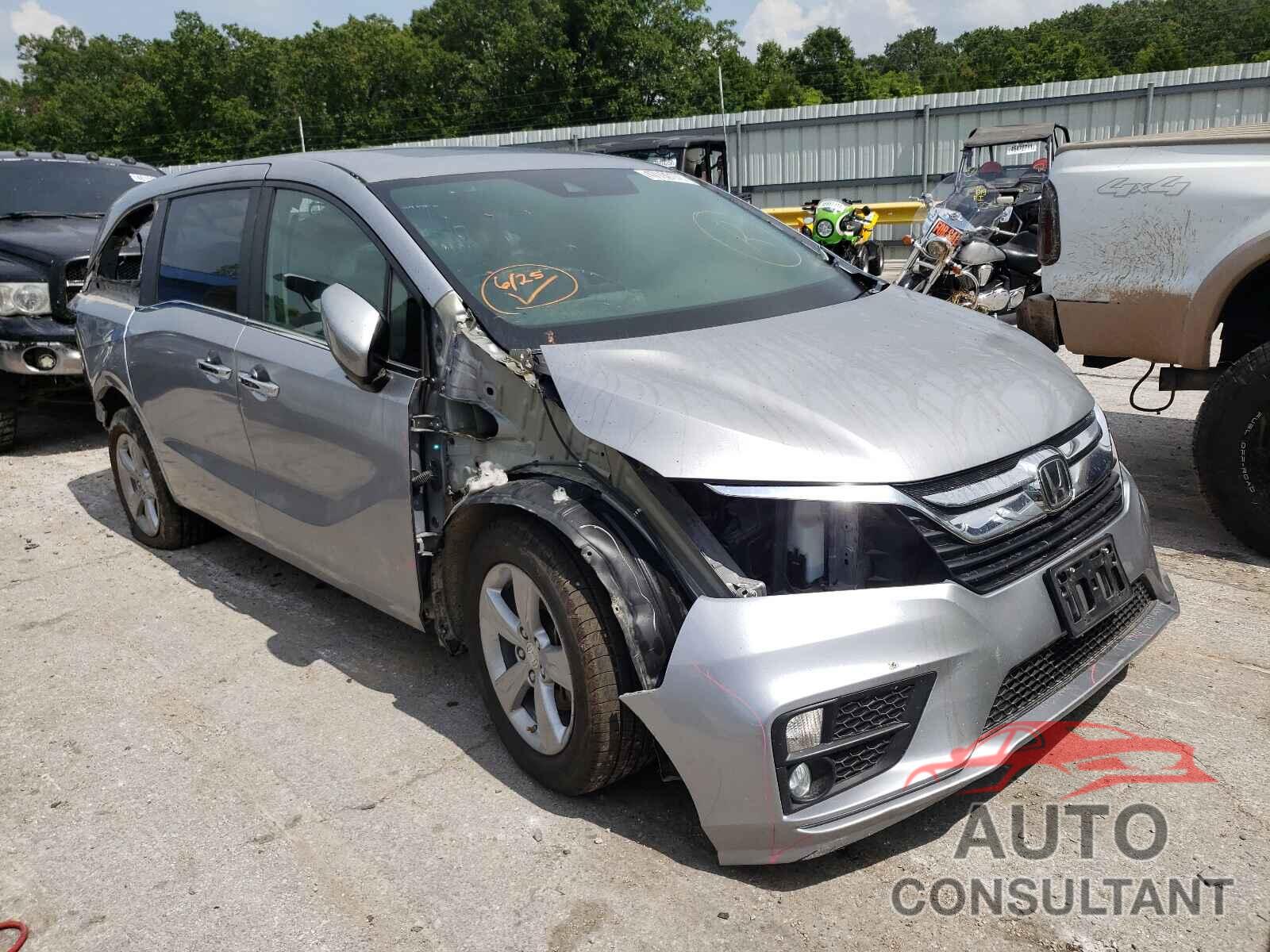 HONDA ODYSSEY 2018 - 5FNRL6H73JB072669