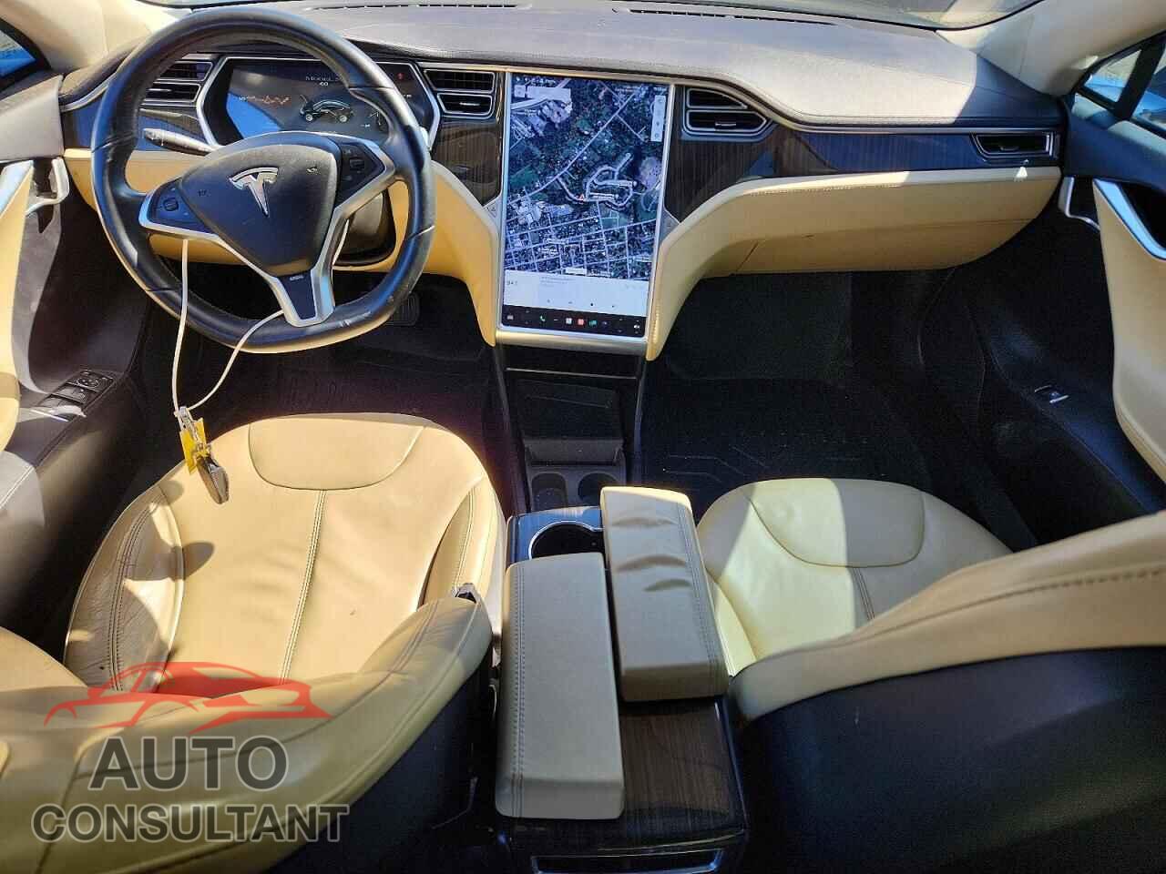 TESLA MODEL S 2013 - 5YJSA1CG0DFP17672
