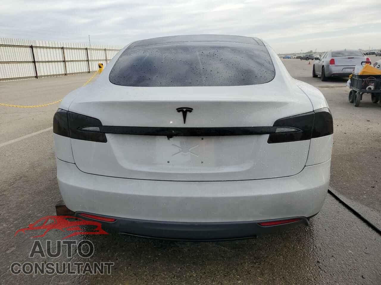 TESLA MODEL S 2013 - 5YJSA1CP9DFP07027