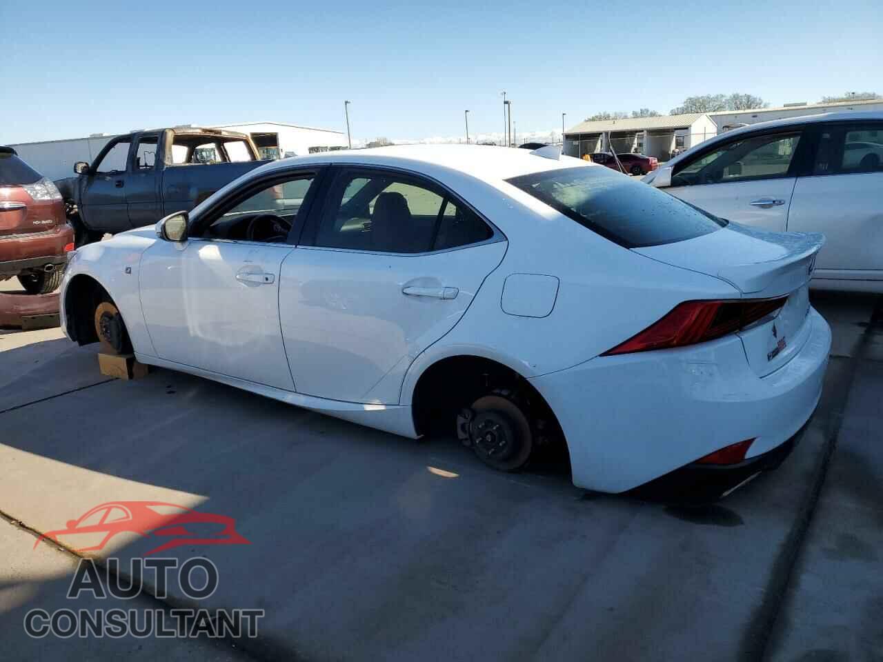 LEXUS IS 2018 - JTHC81D20J5033722
