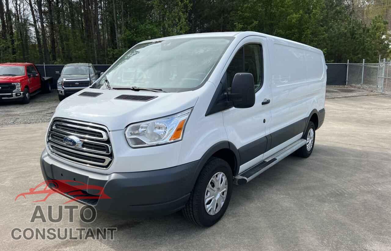 FORD TRANSIT 2017 - 1FTYR1YM0HKA92071