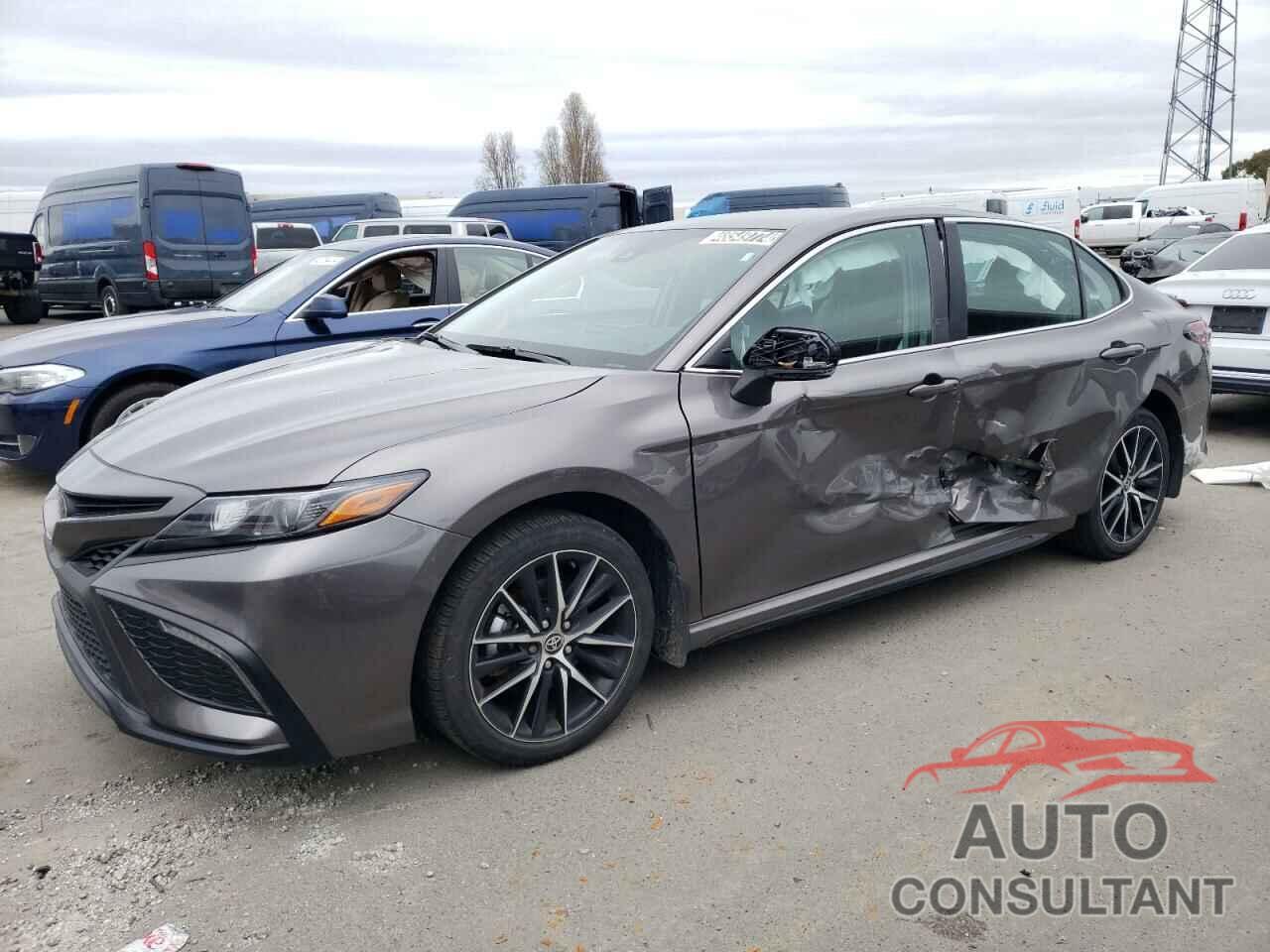 TOYOTA CAMRY 2023 - 4T1G11AK6PU783308