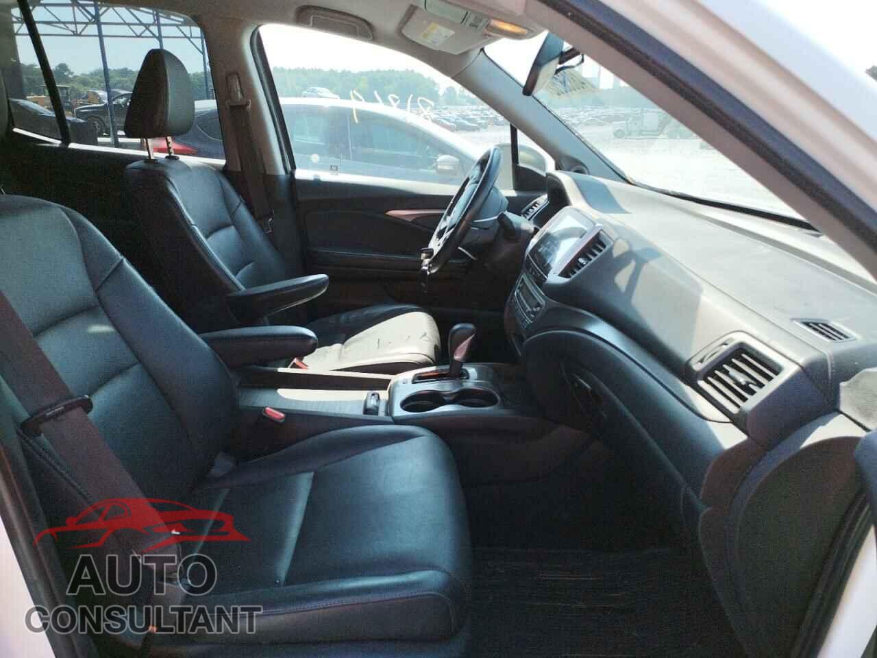 HONDA RIDGELINE 2017 - 5FPYK3F6XHB026037