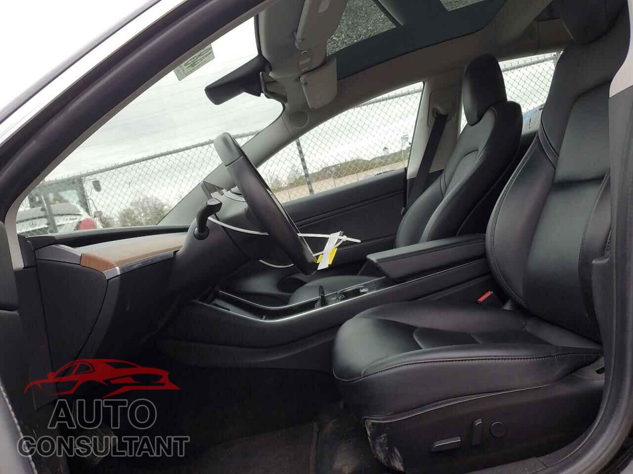 TESLA MODEL 3 2019 - 5YJ3E1EA9KF361804