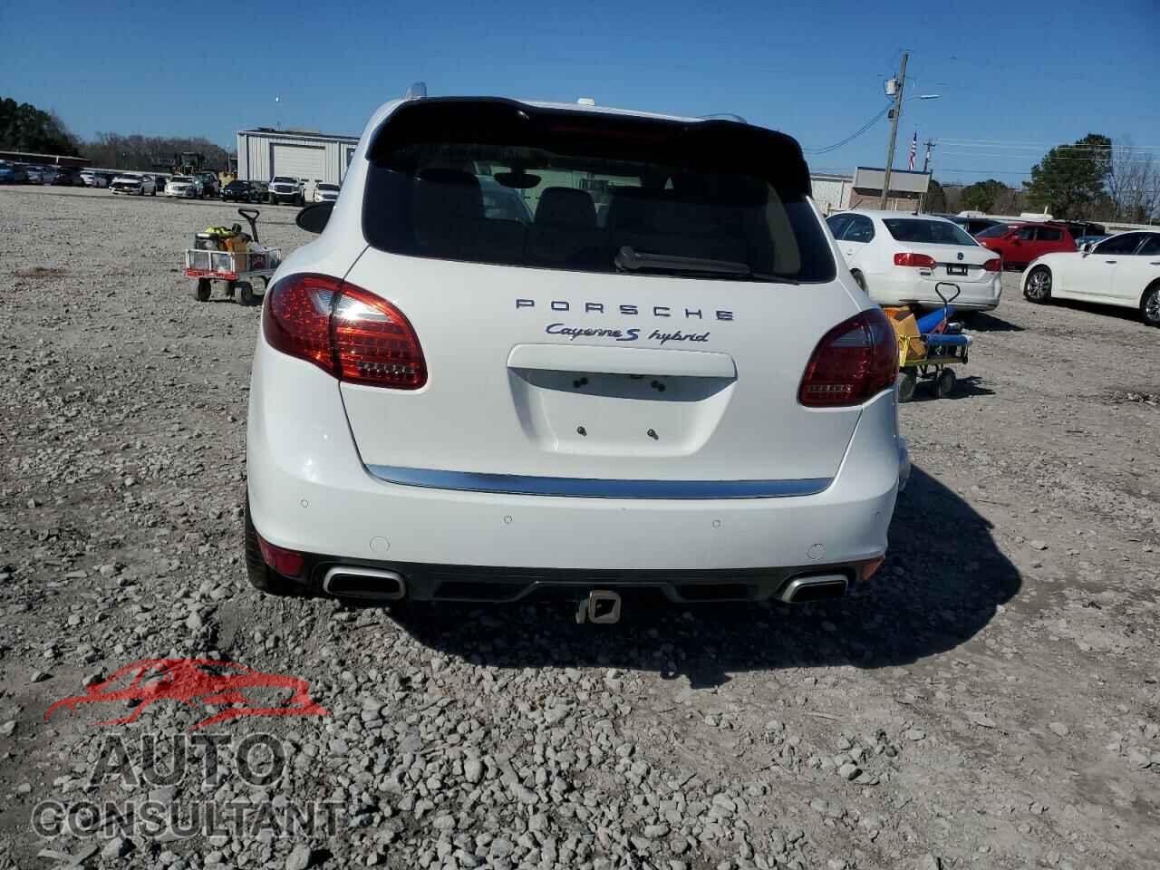 PORSCHE CAYENNE 2012 - WP1AE2A2XCLA92544