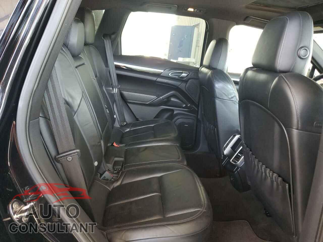 PORSCHE CAYENNE 2012 - WP1AE2A20CLA92021