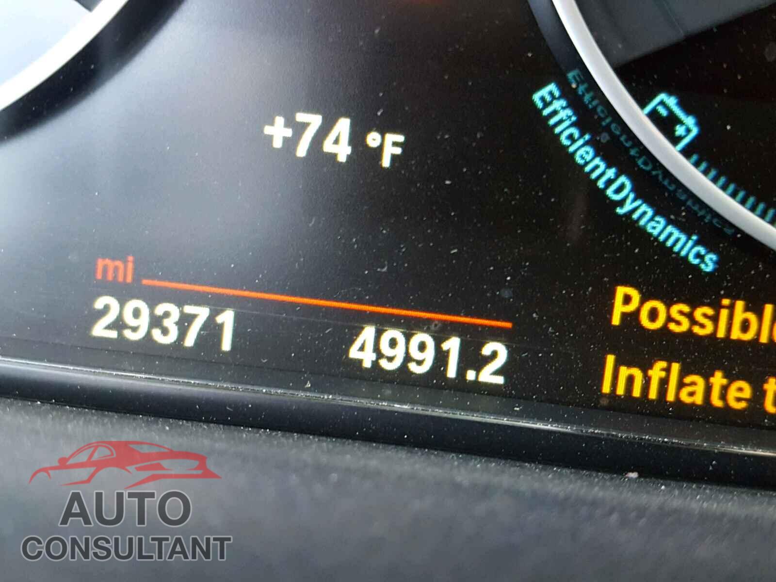 BMW 3 SERIES 2016 - WBA8A9C56GK618107