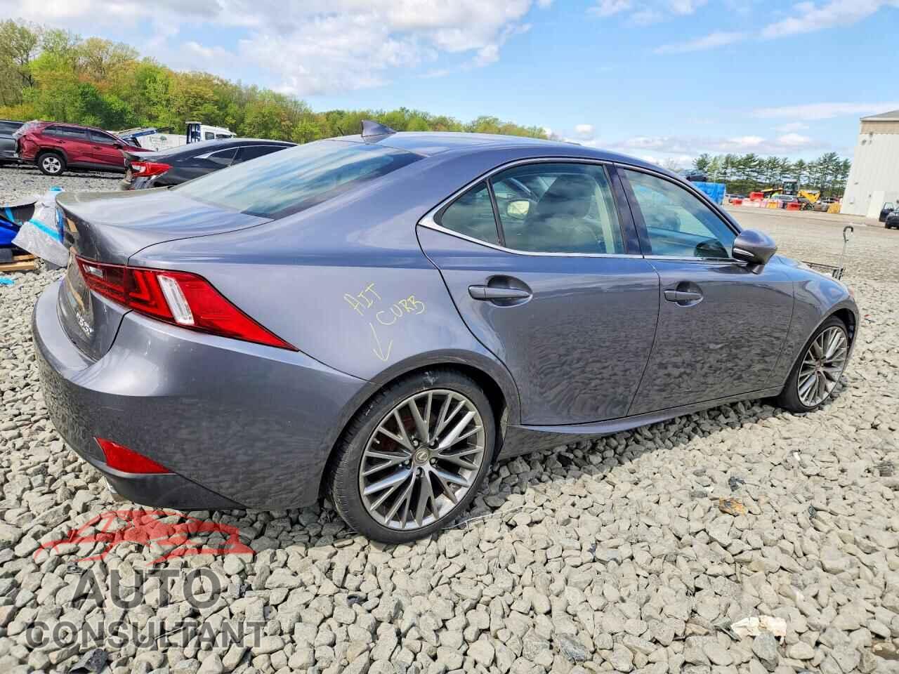 LEXUS IS 2015 - JTHCF1D20F5018604