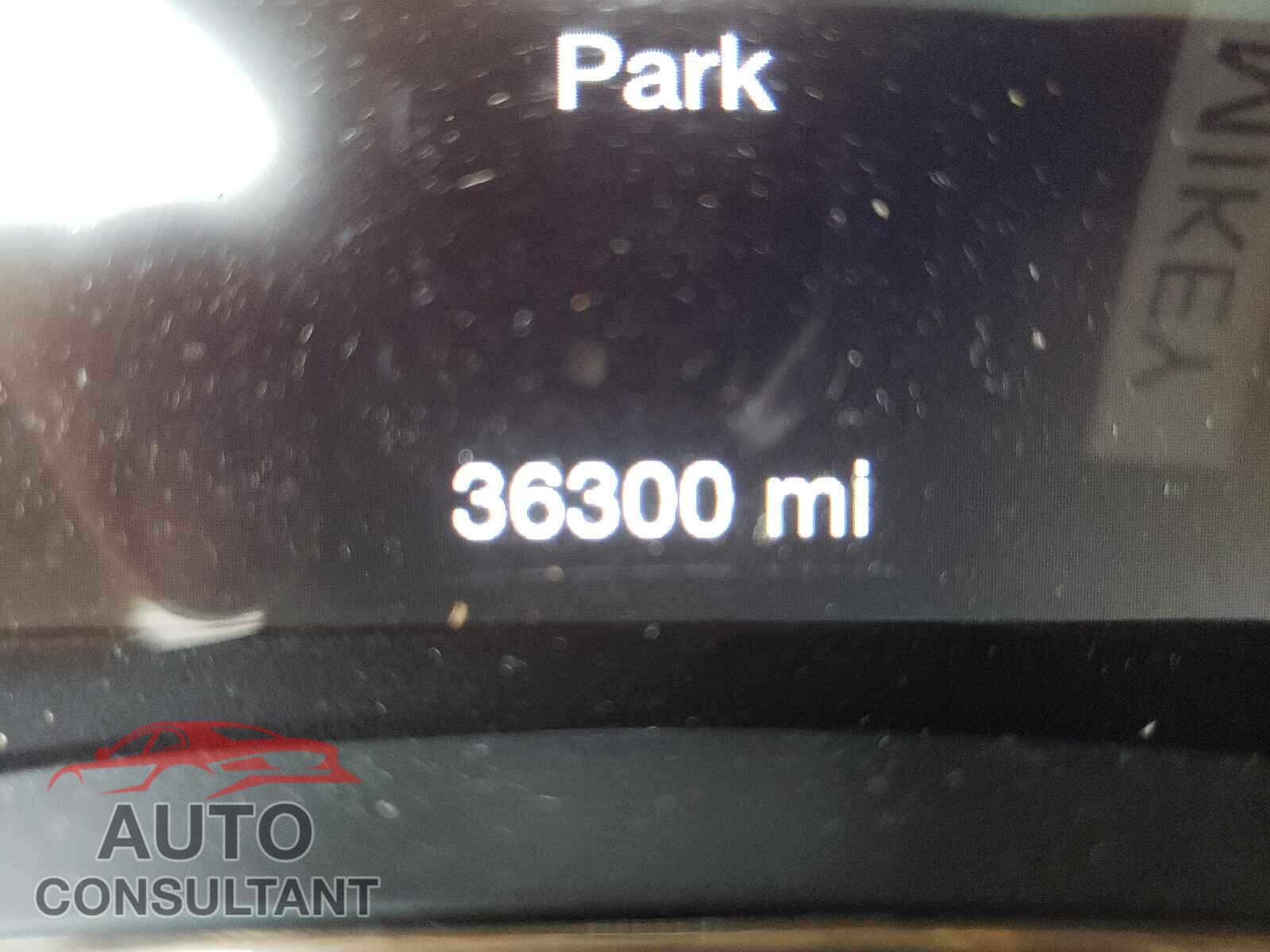 DODGE DURANGO 2018 - 1C4SDJCTXJC443331