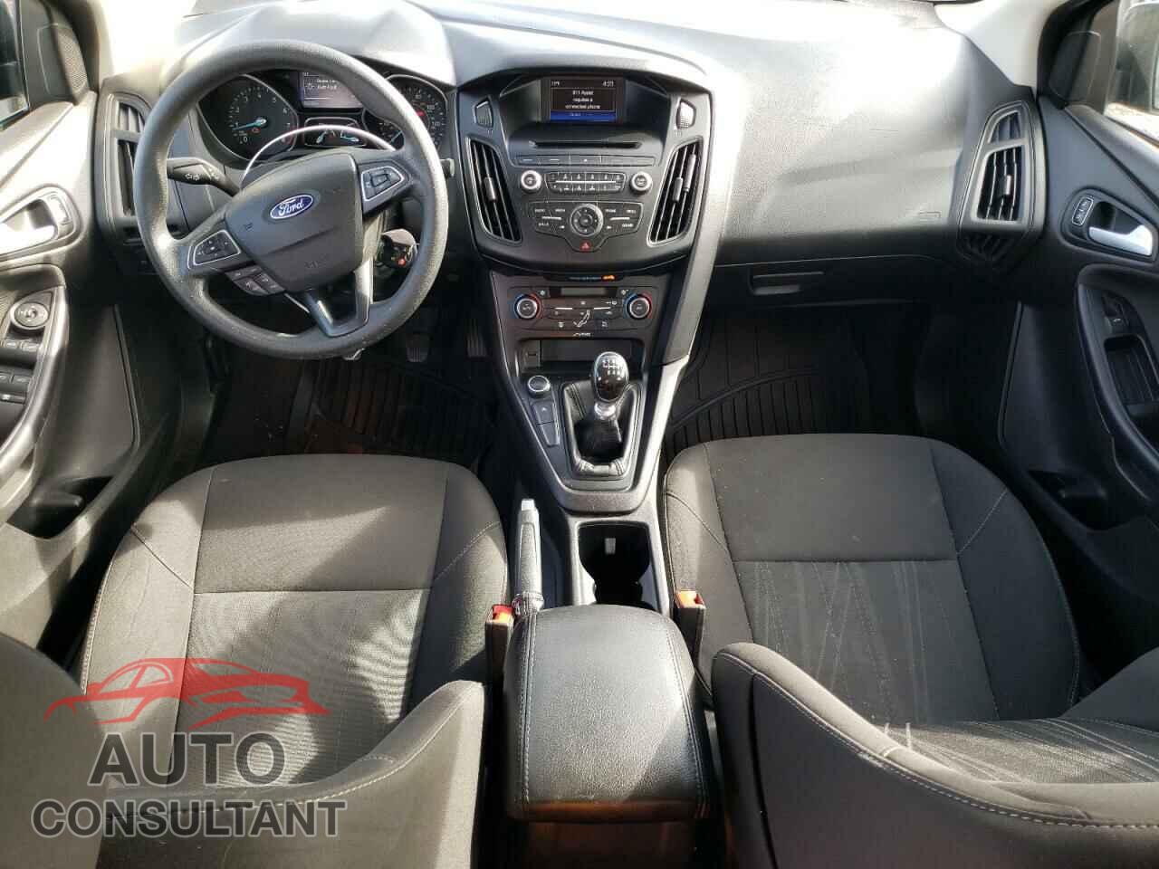 FORD FOCUS 2017 - 1FADP3FE5HL237553