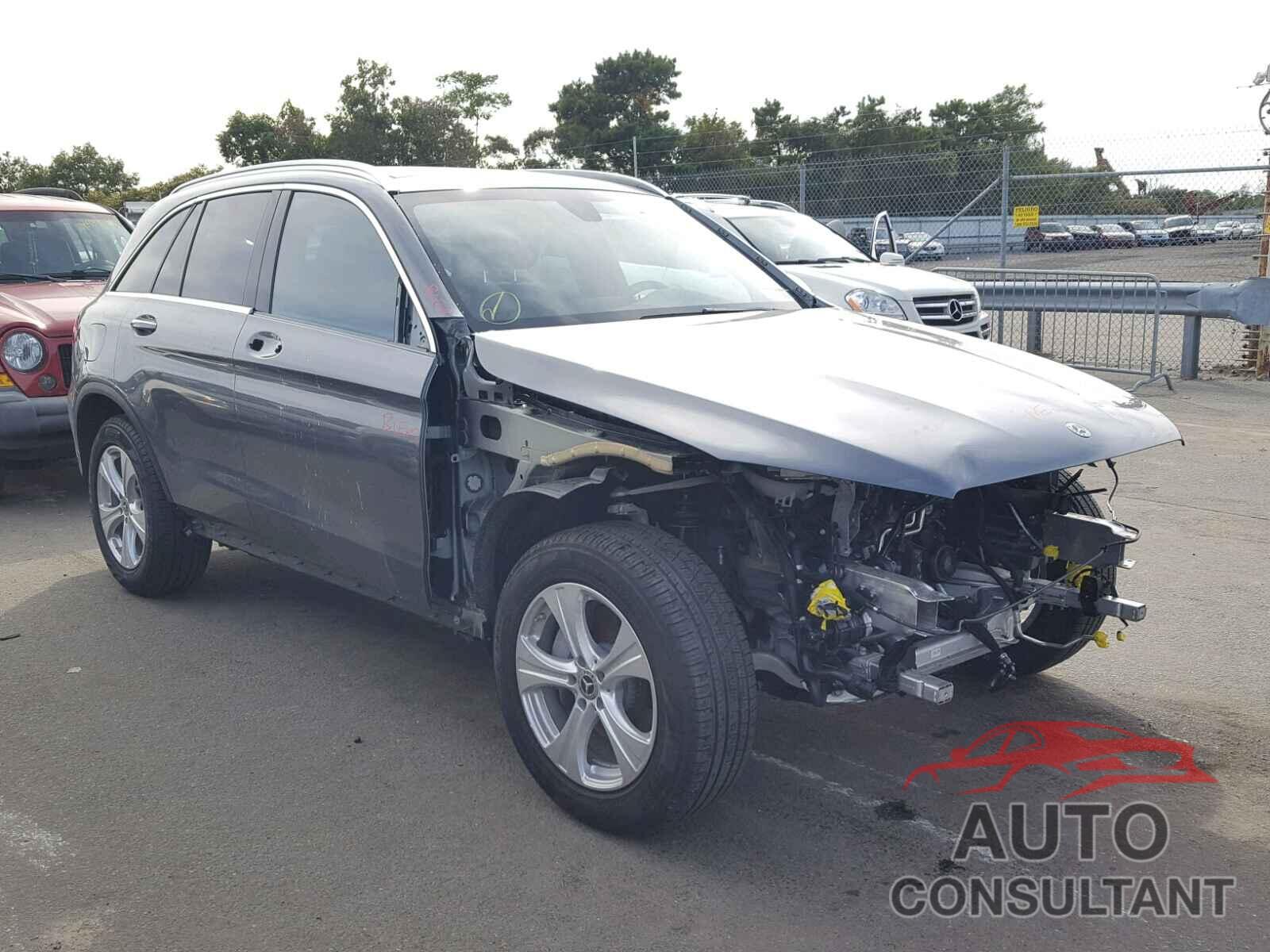 MERCEDES-BENZ GLC 300 4MATIC 2018 - WDC0G4KB0JV035900