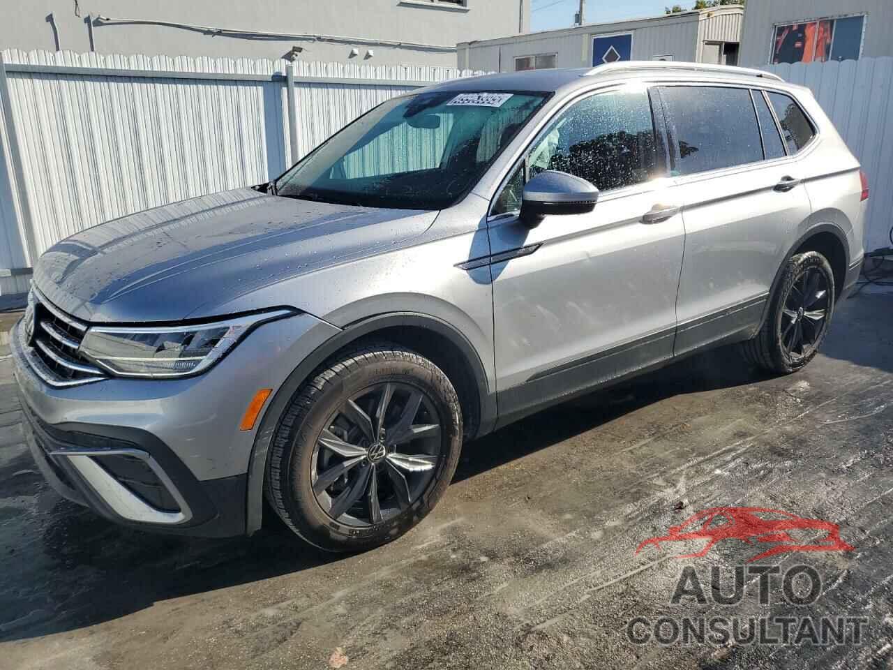 VOLKSWAGEN TIGUAN 2024 - 3VV3B7AX1RM044211
