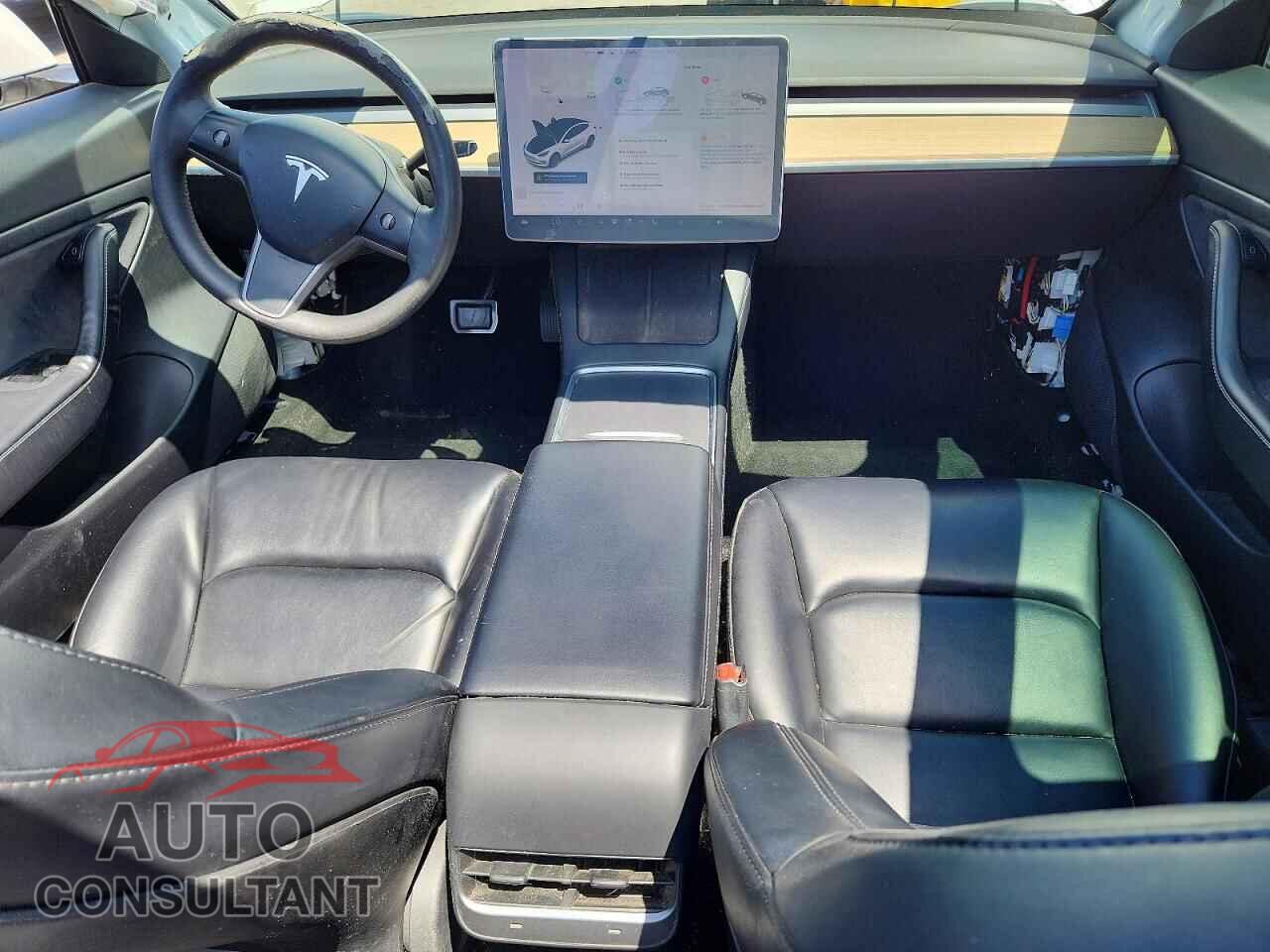 TESLA MODEL 3 2021 - 5YJ3E1EA5MF940338