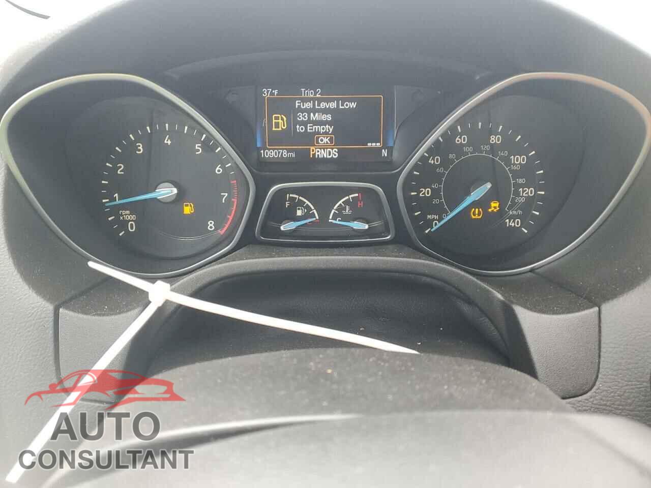 FORD FOCUS 2016 - 1FADP3N22GL318743