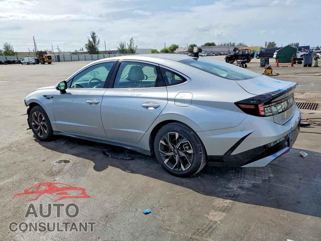 HYUNDAI SONATA 2024 - KMHL64JA9RA367007