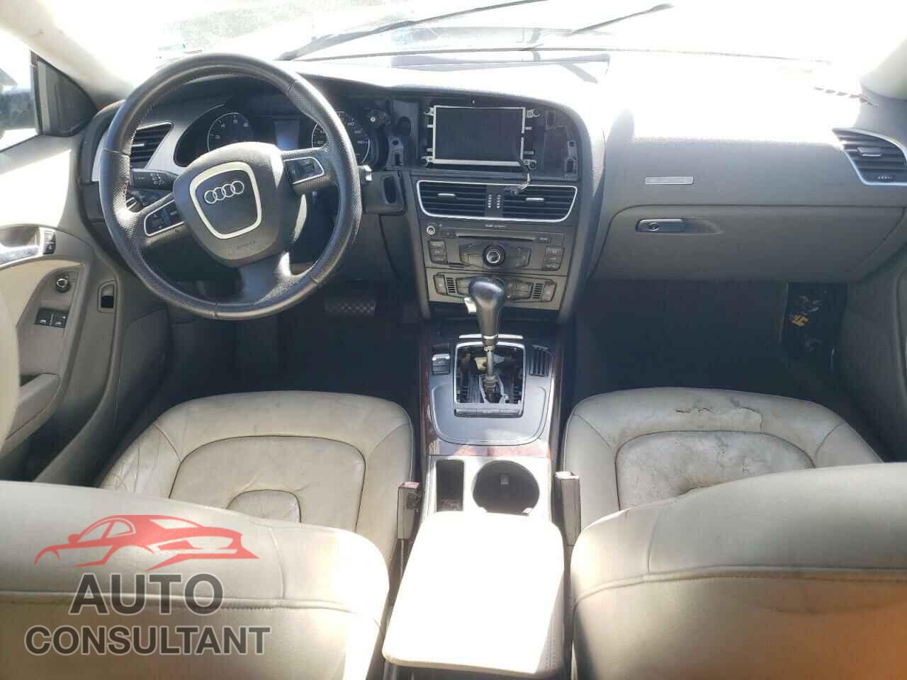 AUDI A5 2012 - WAUCFAFR1CA001449