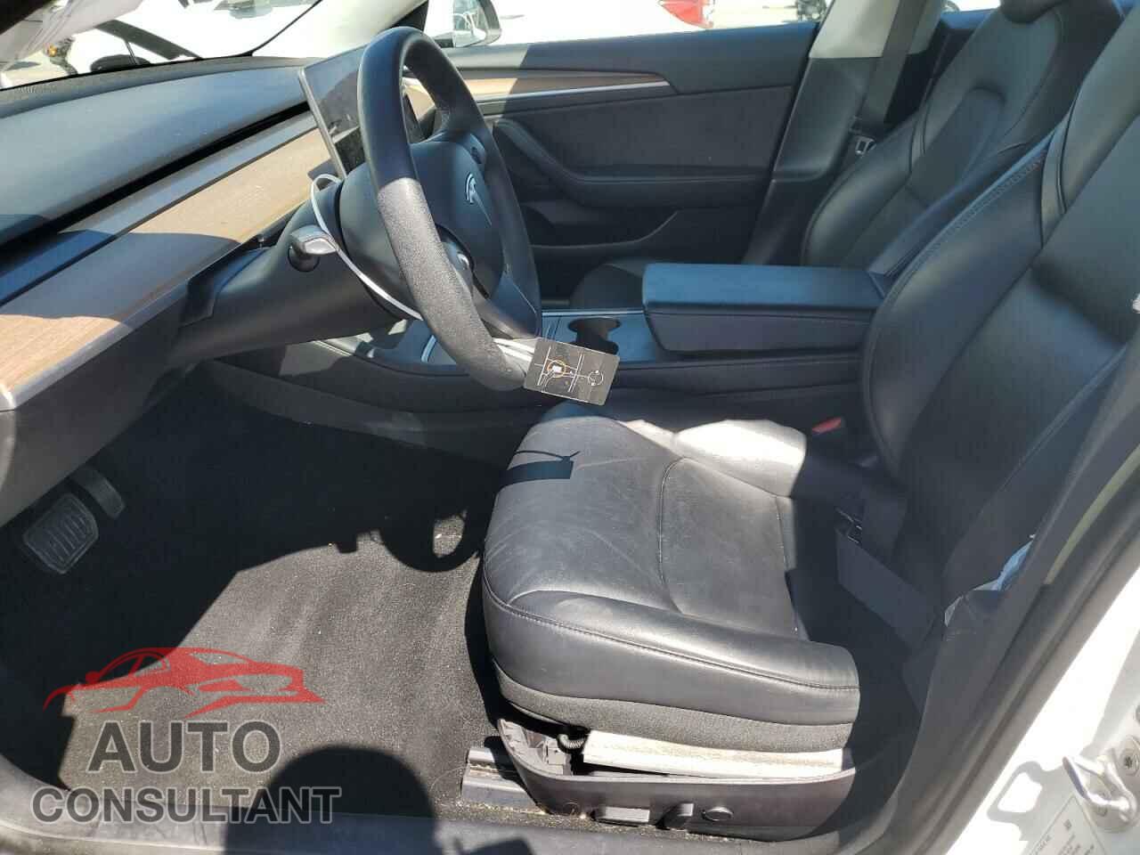 TESLA MODEL 3 2021 - 5YJ3E1EB1MF051013