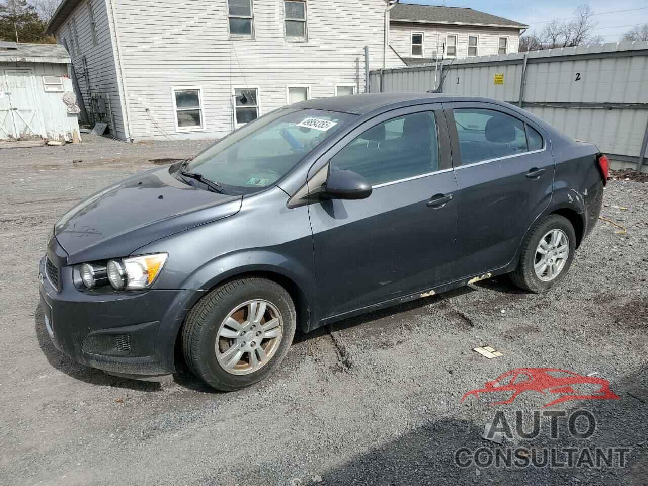 CHEVROLET SONIC 2013 - 1G1JC5SB2D4146897