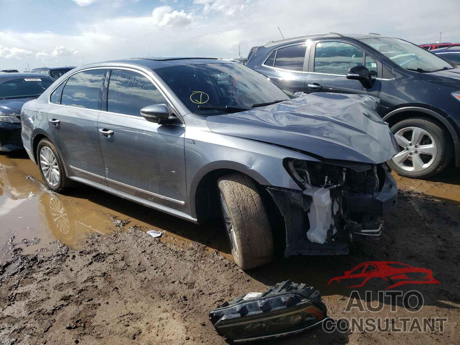 VOLKSWAGEN PASSAT 2016 - 1VWBS7A37GC065325