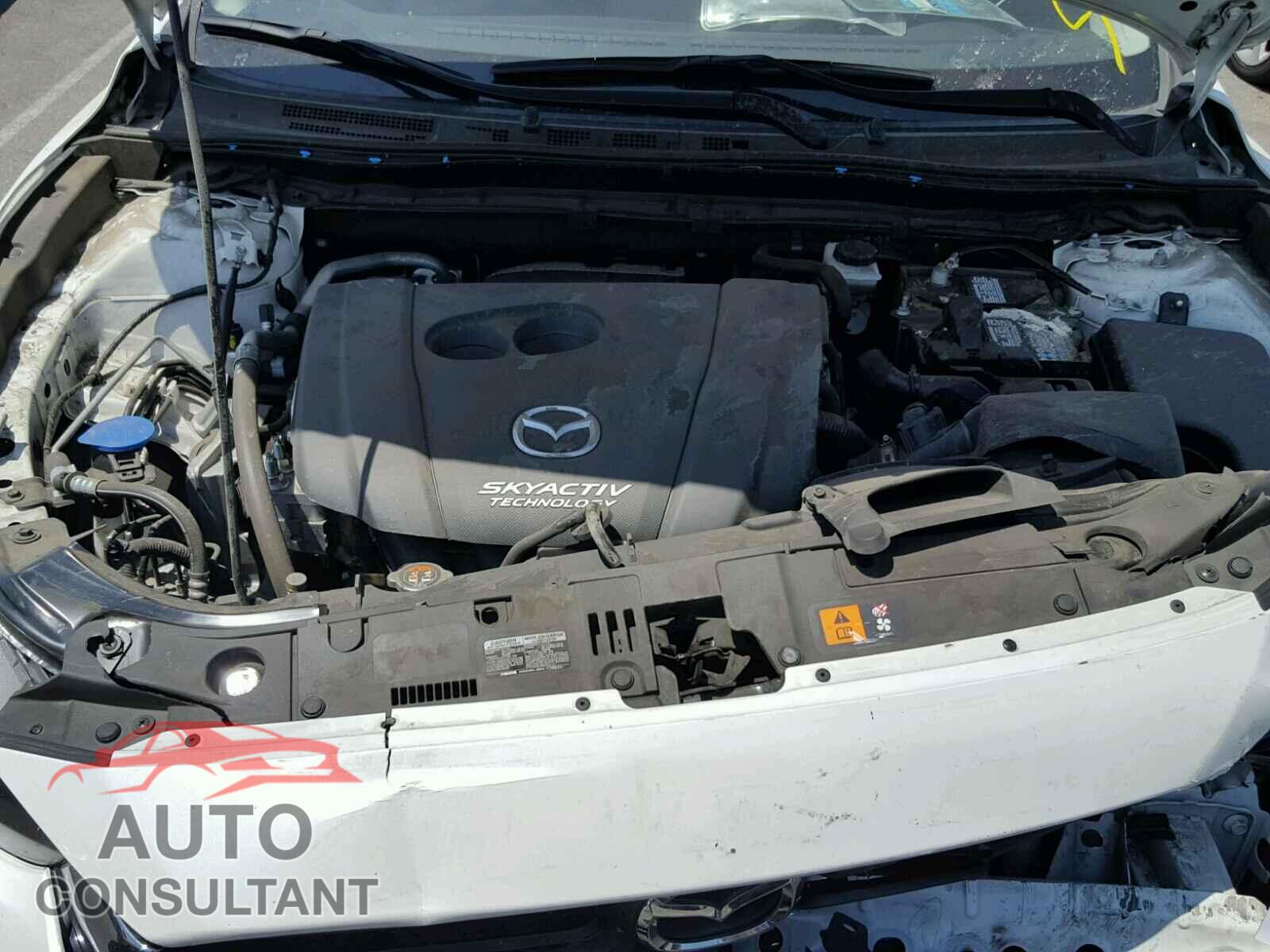 MAZDA 3 2017 - 3MZBN1U70HM104792