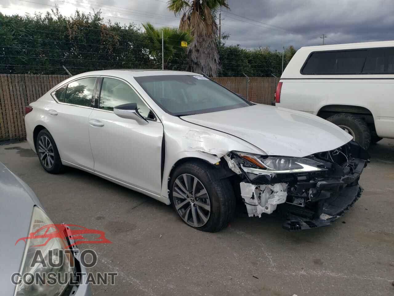 LEXUS ES350 2019 - 58ABZ1B19KU007720