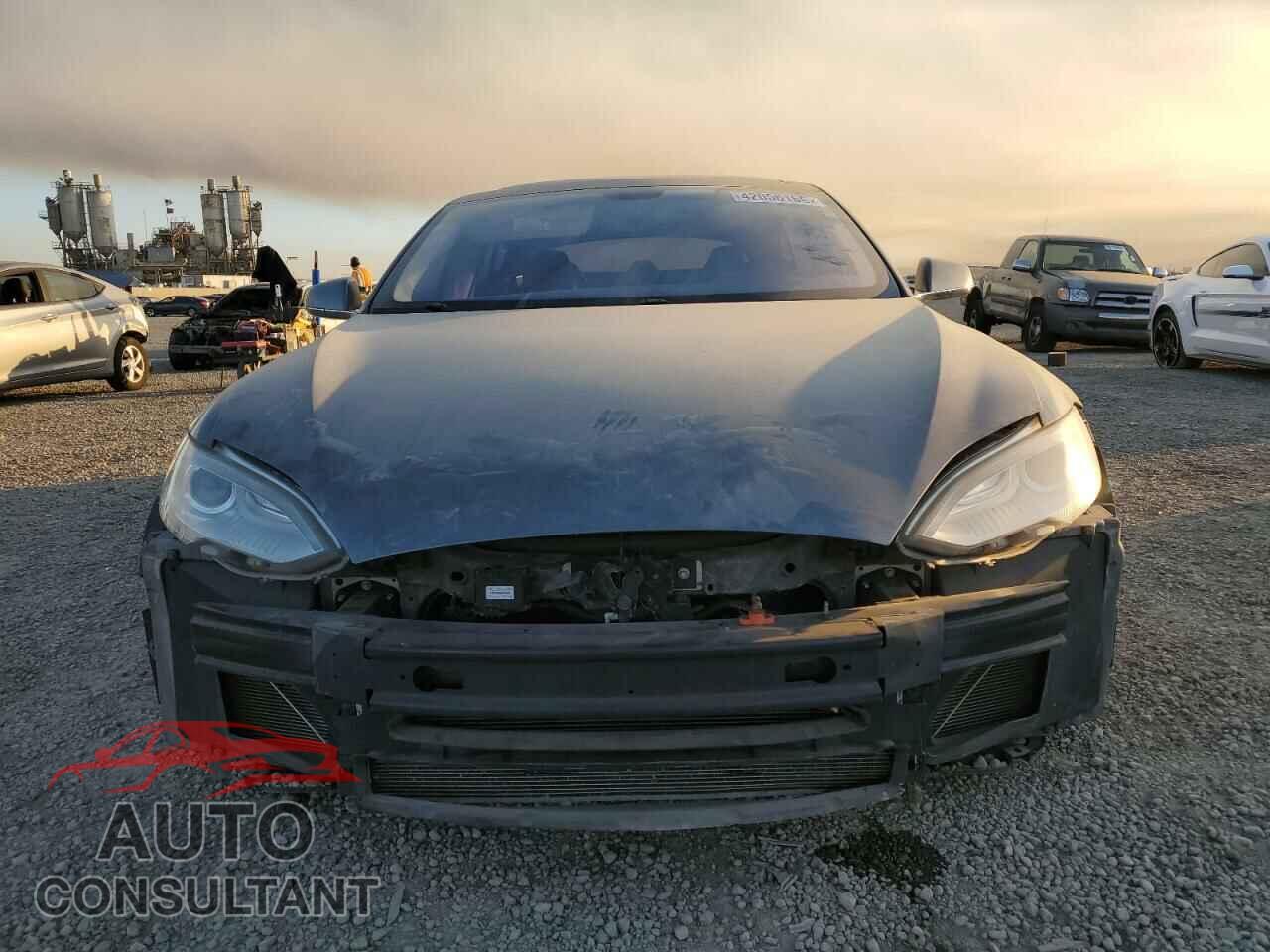 TESLA MODEL S 2013 - 5YJSA1DG7DFP09826
