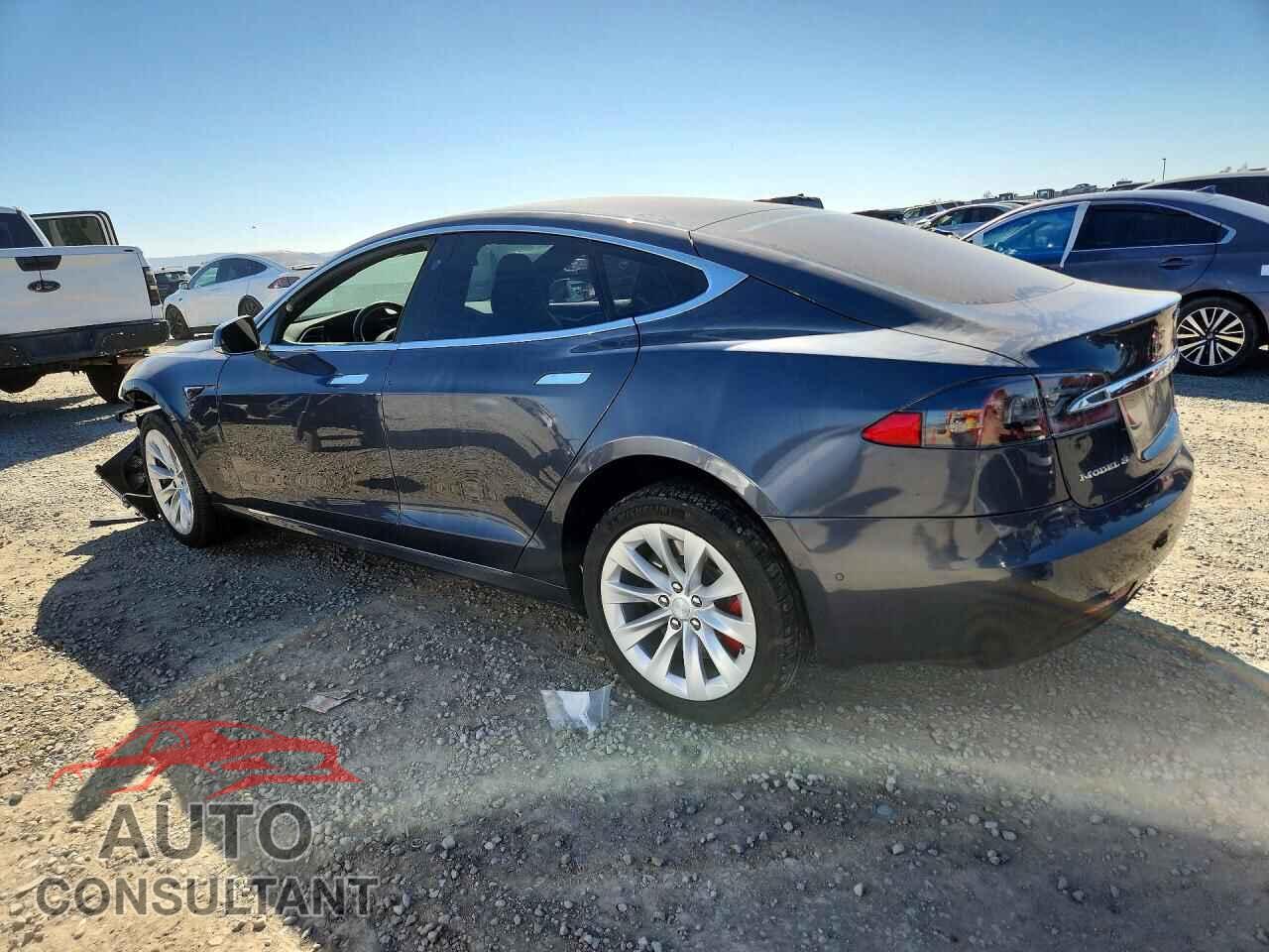 TESLA MODEL S 2017 - 5YJSA1E23HF215004