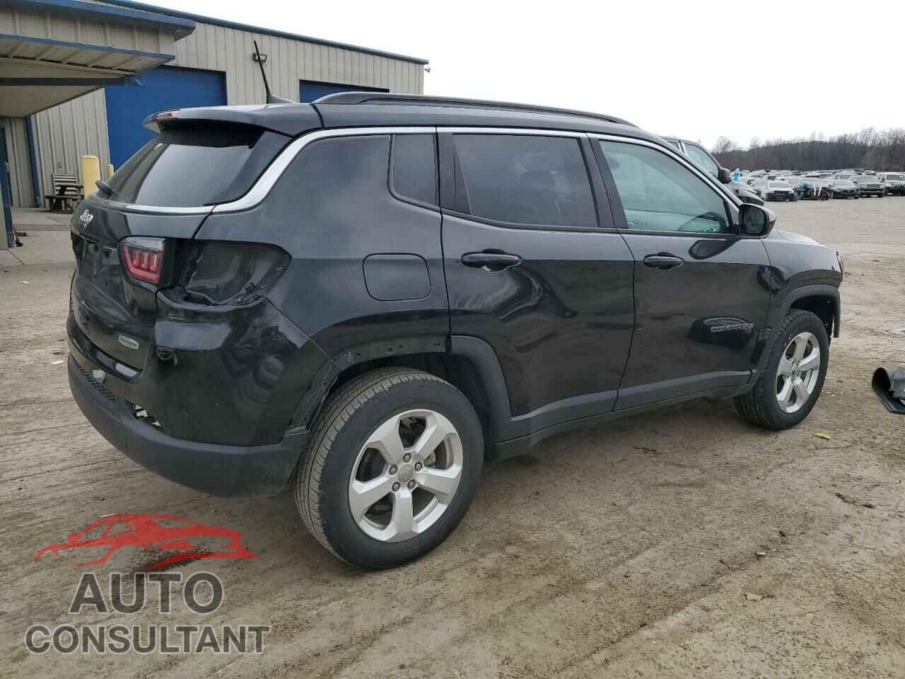 JEEP COMPASS 2018 - 3C4NJDBB5JT135407