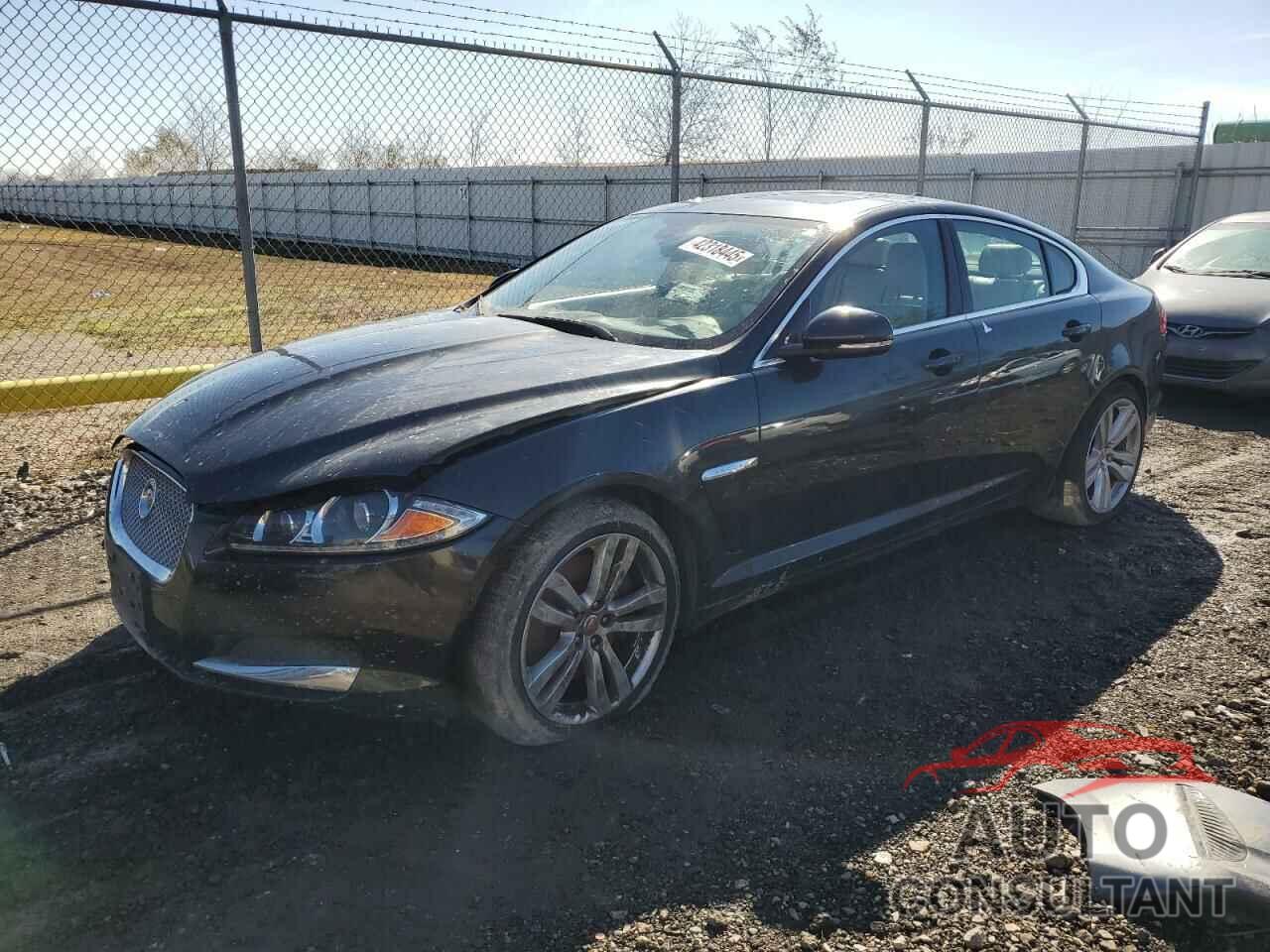 JAGUAR XF 2015 - SAJWJ0FF5F8U65002