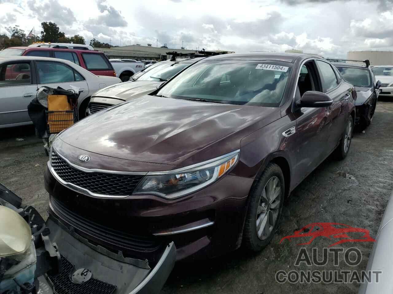 KIA OPTIMA 2018 - 5XXGT4L36JG274600