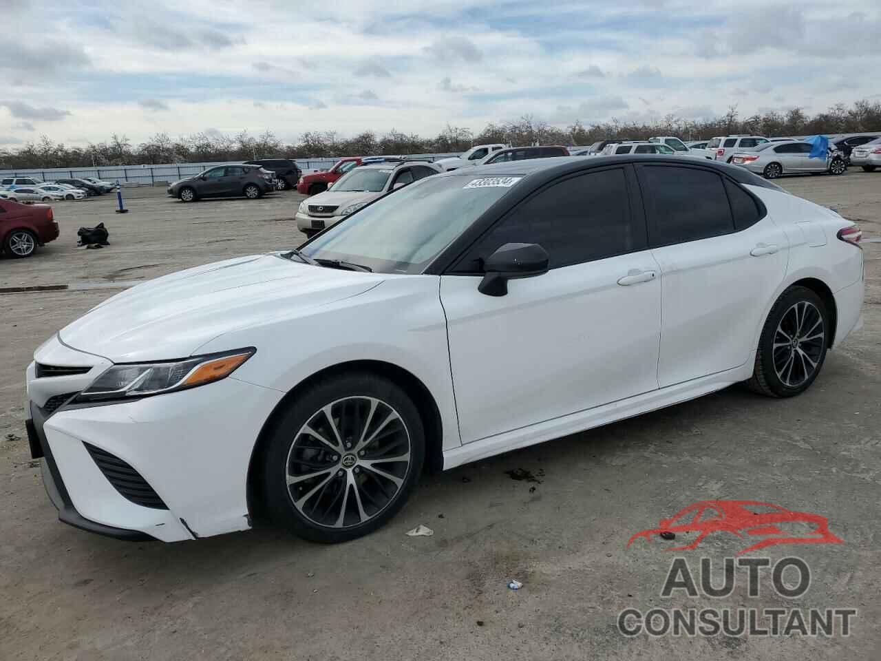TOYOTA CAMRY 2020 - 4T1G11AK6LU506345