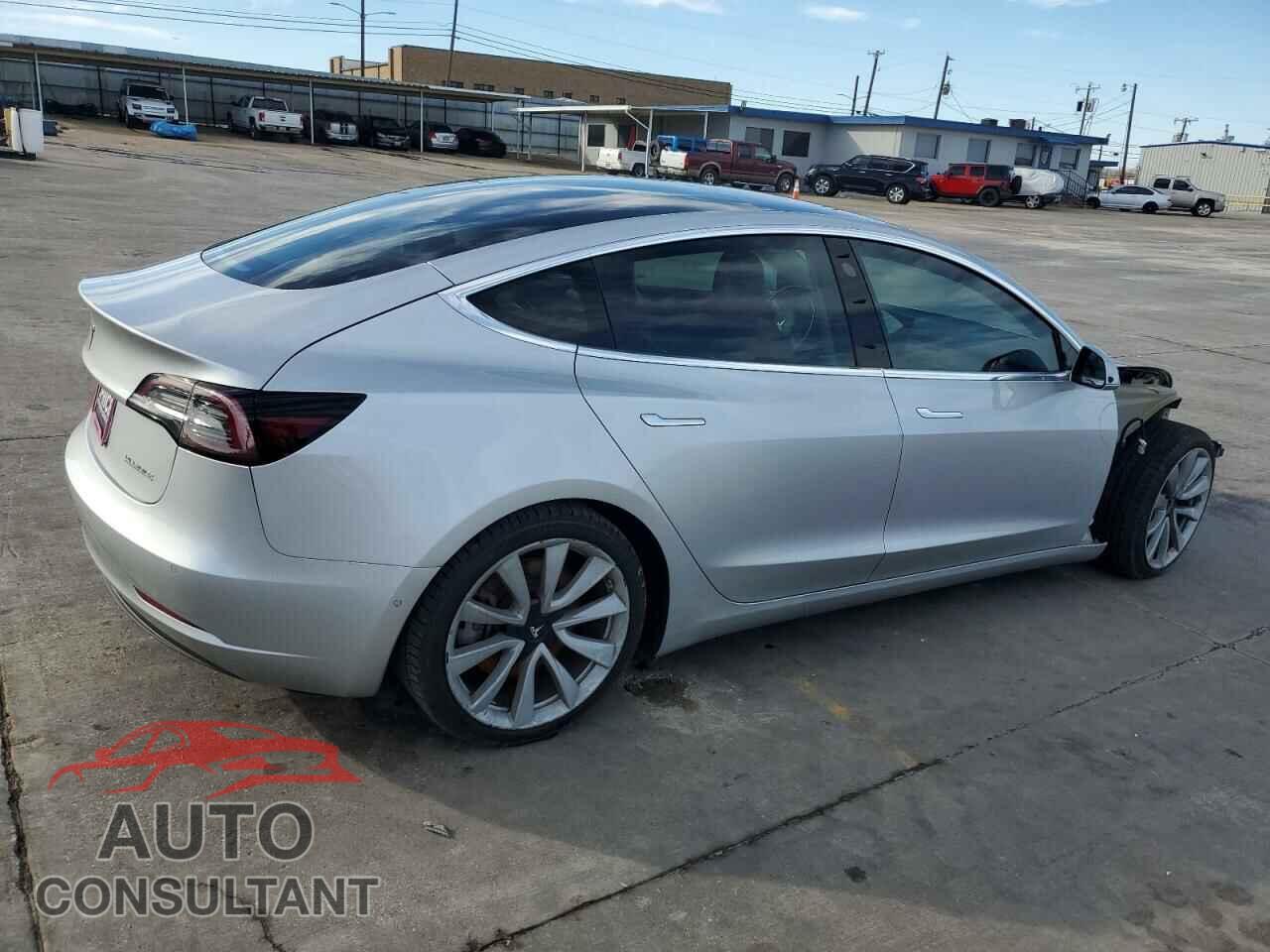 TESLA MODEL 3 2018 - 5YJ3E1EB6JF069289