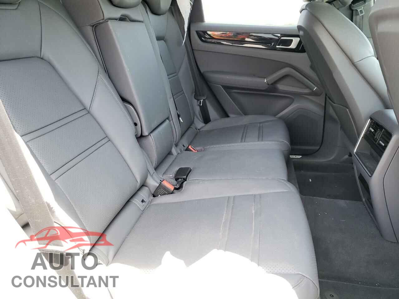 PORSCHE CAYENNE 2019 - WP1AA2AY2KDA04370