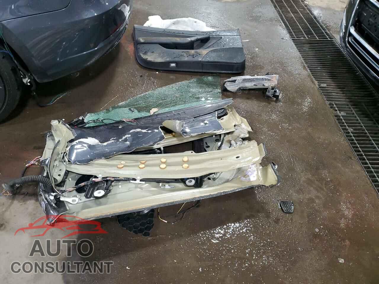 TESLA MODEL 3 2021 - 5YJ3E1EC8MF860680