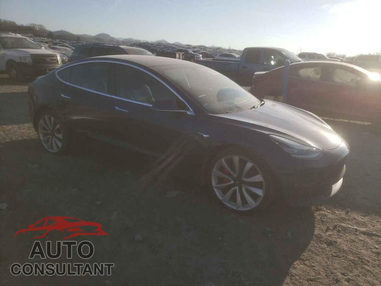 TESLA MODEL 3 2018 - 5YJ3E1EB3JF084140