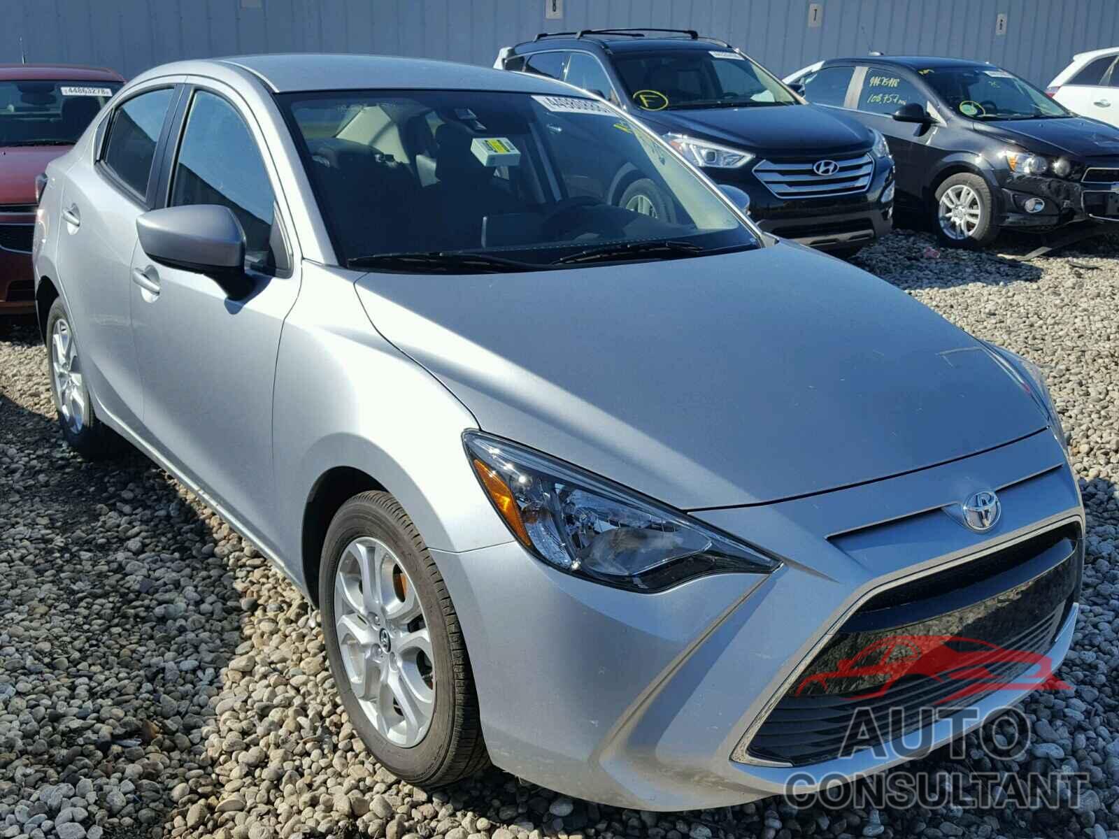 TOYOTA YARIS 2018 - 3MYDLBYV4JY306518