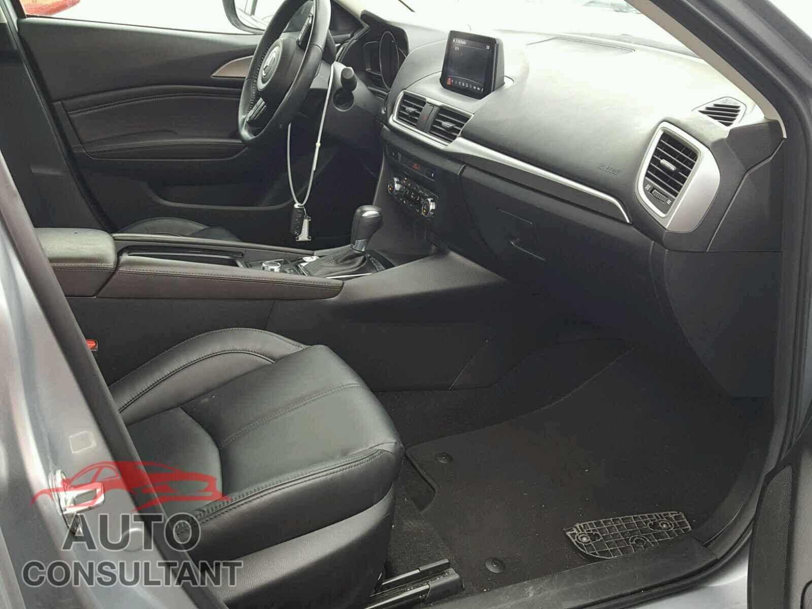 MAZDA 3 2017 - 3MZBN1V78HM107762