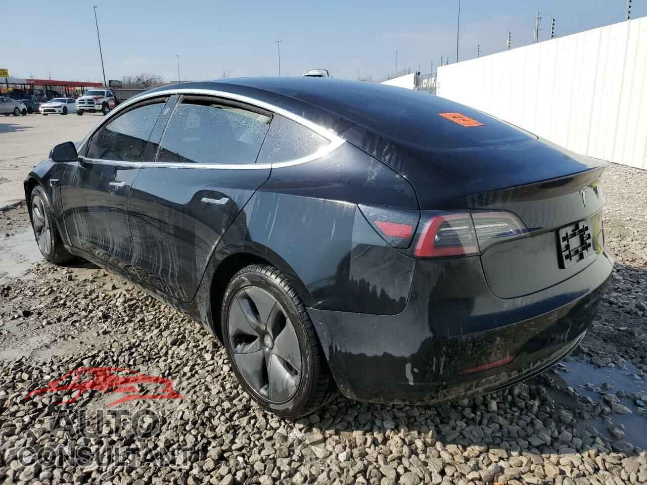 TESLA MODEL 3 2019 - 5YJ3E1EB2KF197143