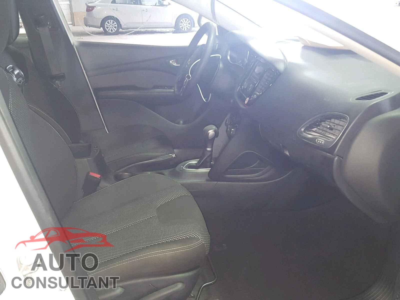 DODGE DART 2015 - 1C3CDFBB8FD286205
